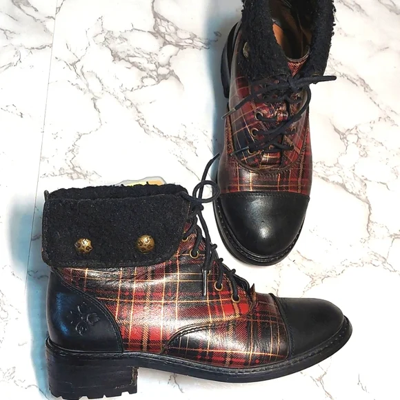 Patricia Nash tartan plaid booties, size 5.5 - Picture 7 of 10